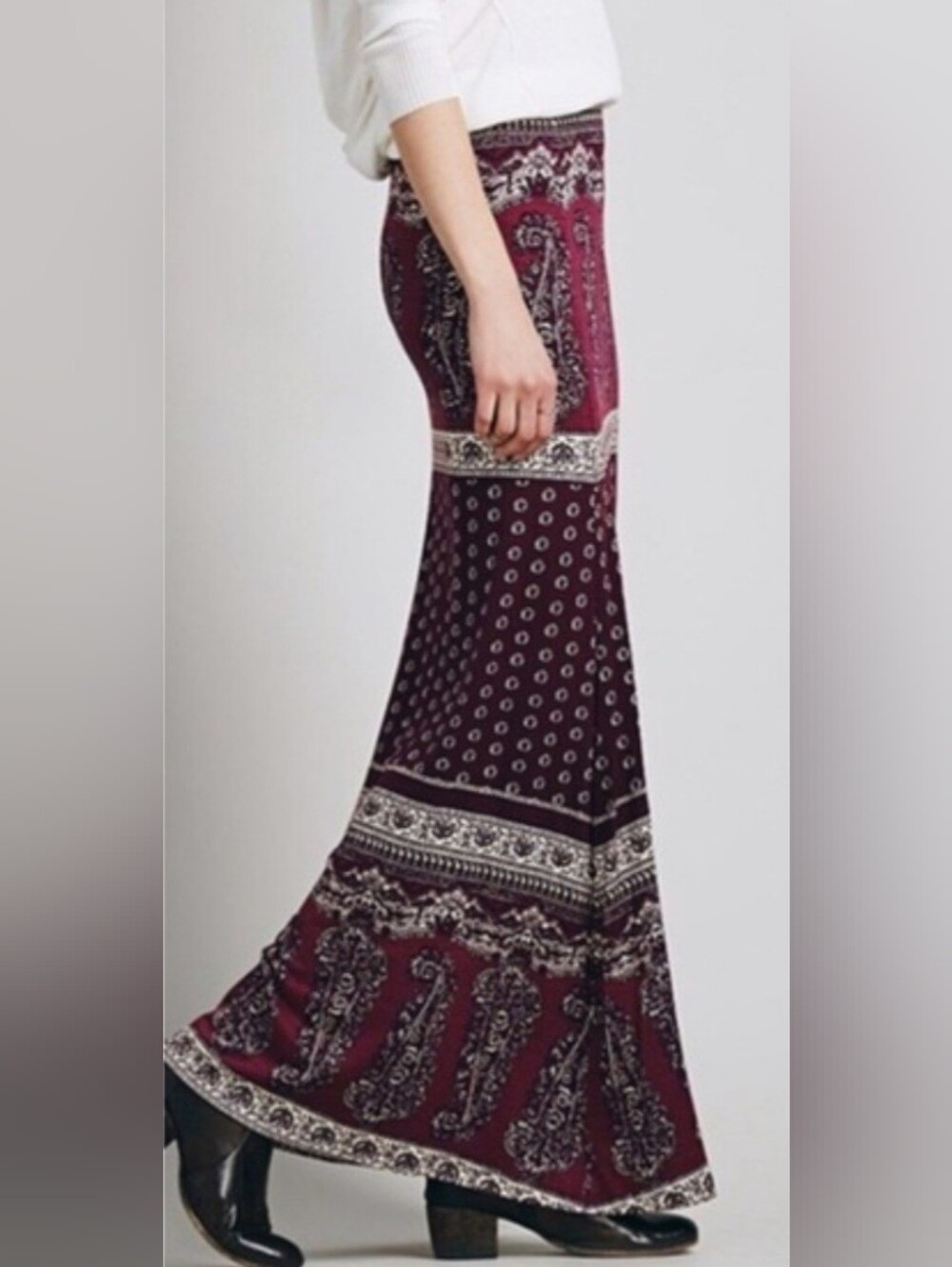 Bohemian Vintage Maxi skirt Burgundy Plum White Floral Paisley Bandana Design XS